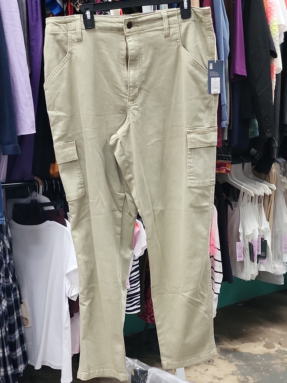 Womens Target Cargo Pants in Beige
